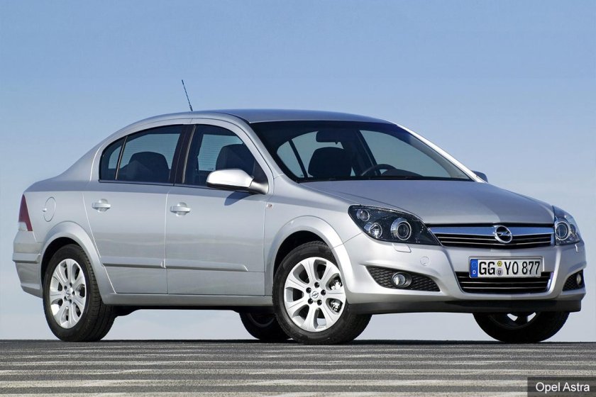 Opel astra h sedan