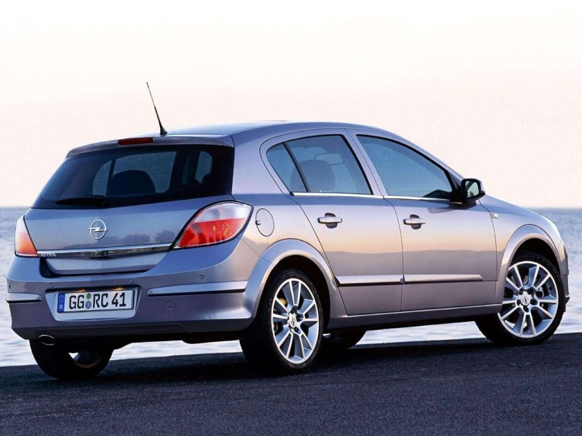 Opel Astra h 2004