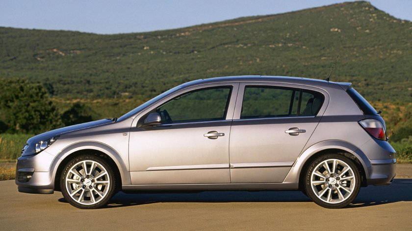 Opel Astra h (2004-2007)