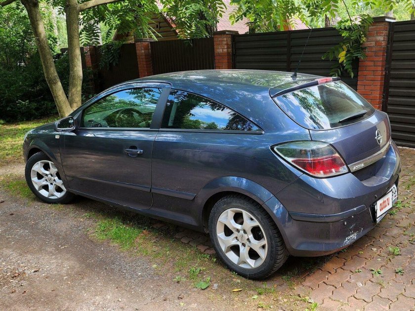 Опель Астра h GTC 2008