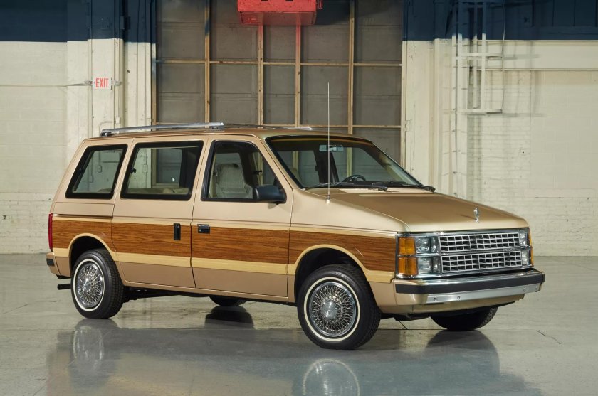 Dodge Caravan 1984