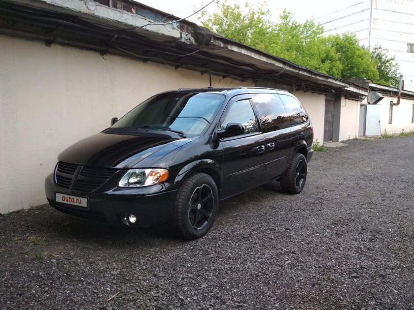Додж Караван 4 черный