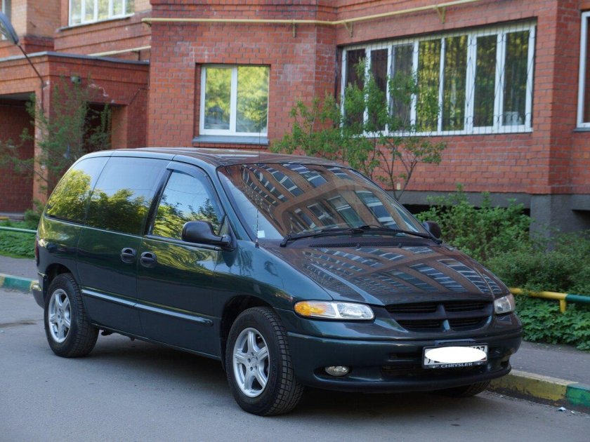 Dodge Caravan III 1995 - 2000 минивэн
