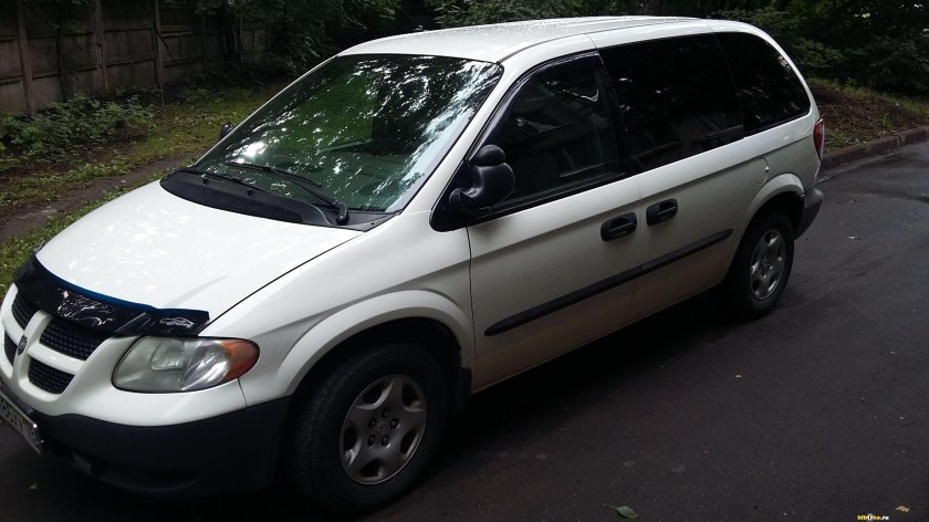 Додж Караван 4 поколения