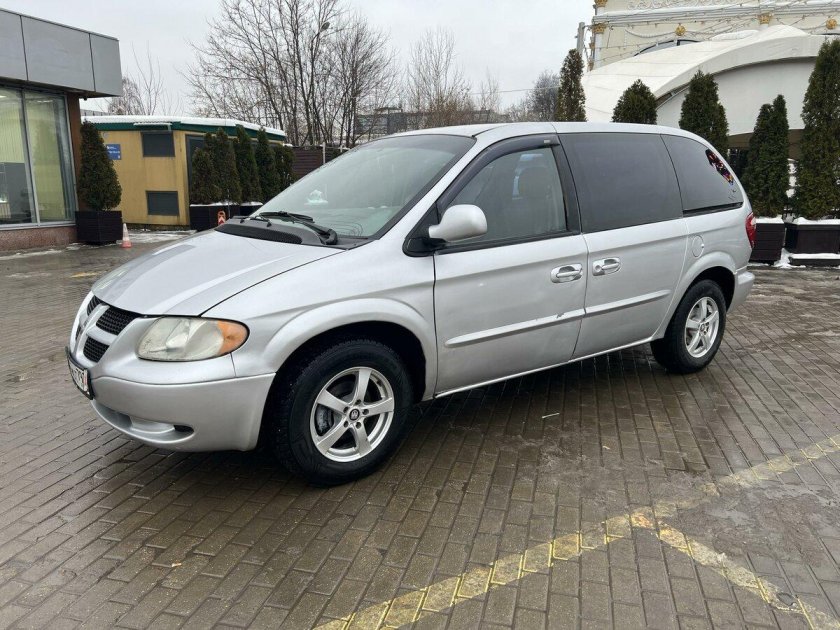 Крайслер гранд вояджер 2002