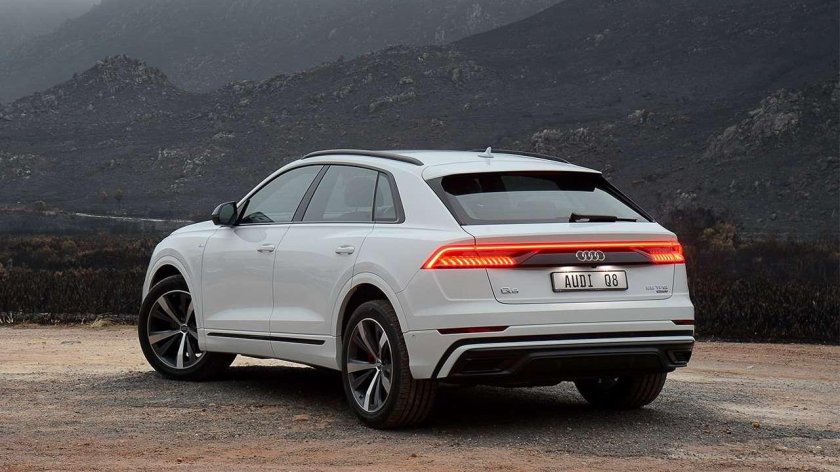 Audi q8 s-line