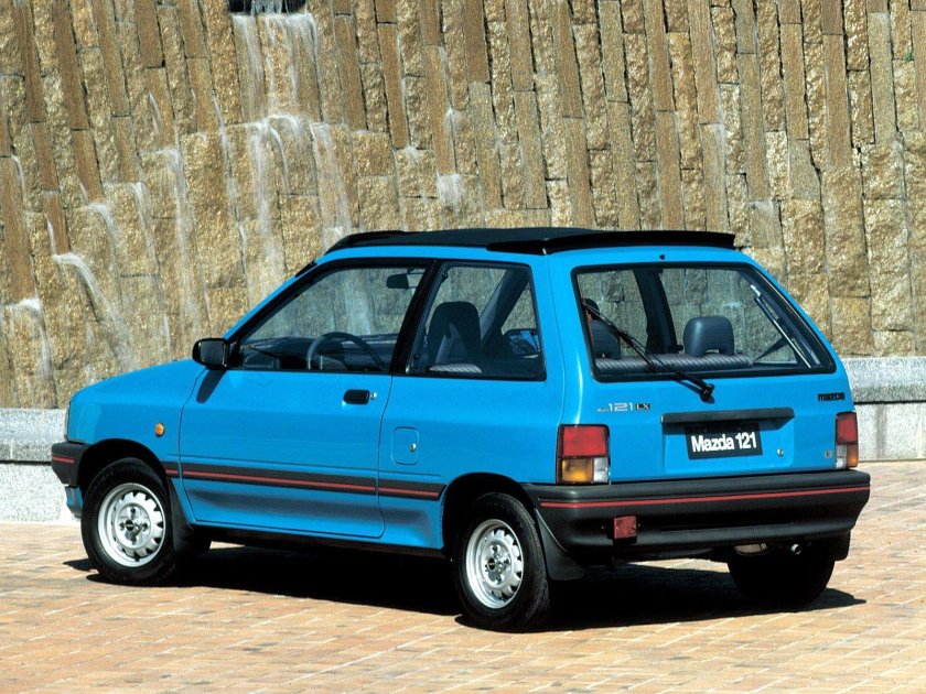 Mazda 121
