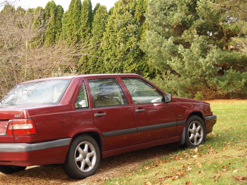 Вольво 850 седан