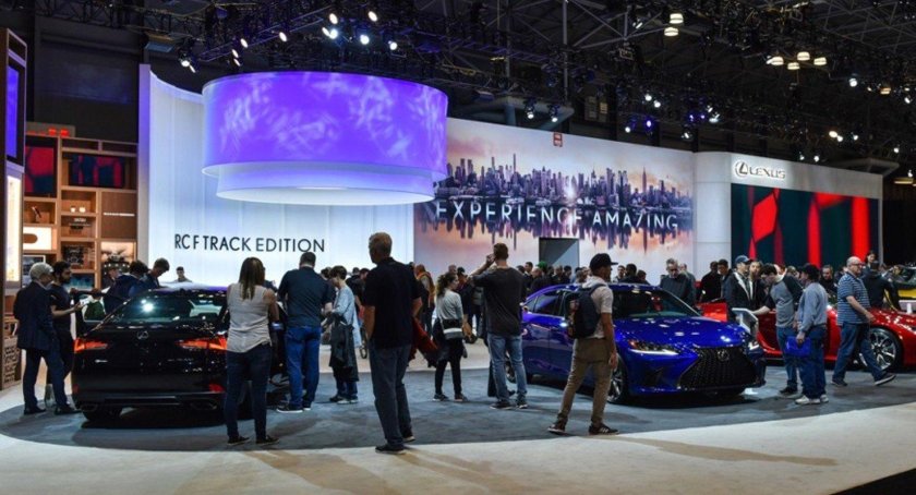 Автосалон в Лос-Анджелесе