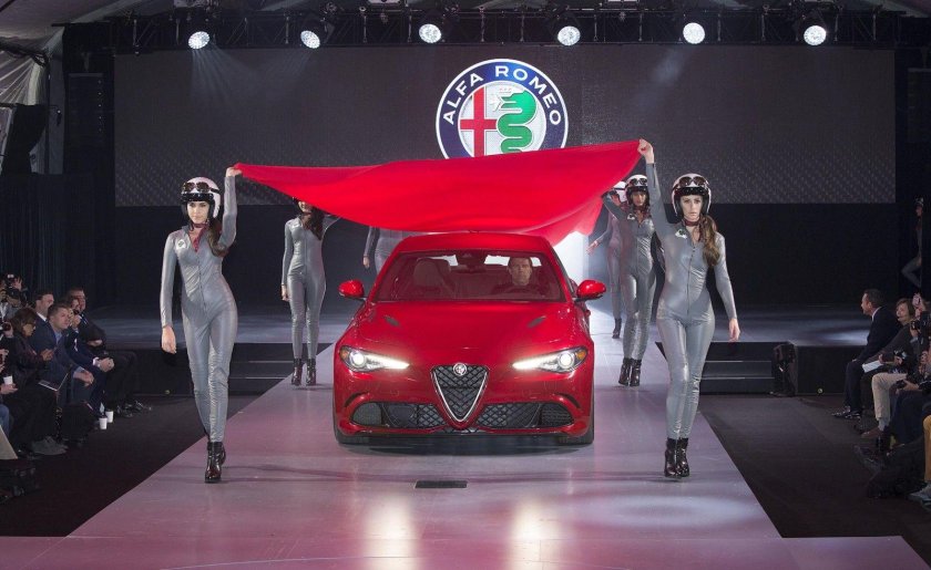 Alfa Romeo girls