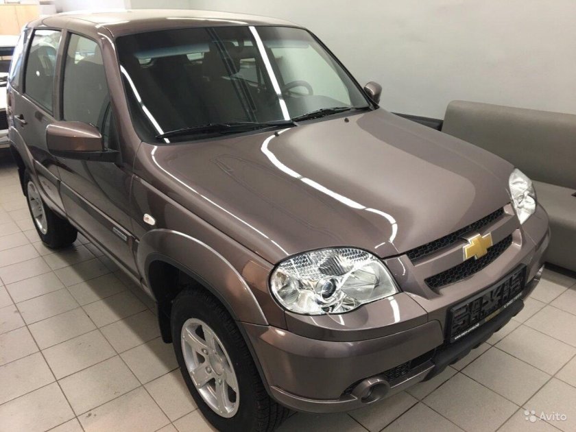 Шевроле Нива бронза металлик 151