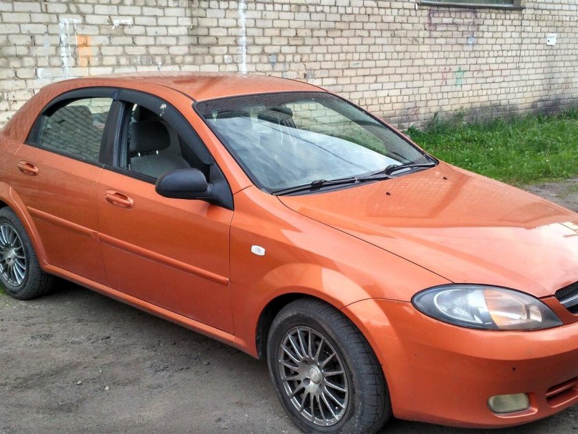 Шевроле Лачетти хэтчбек 1.4 2007