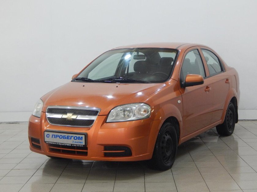 Chevrolet Aveo оранжевый