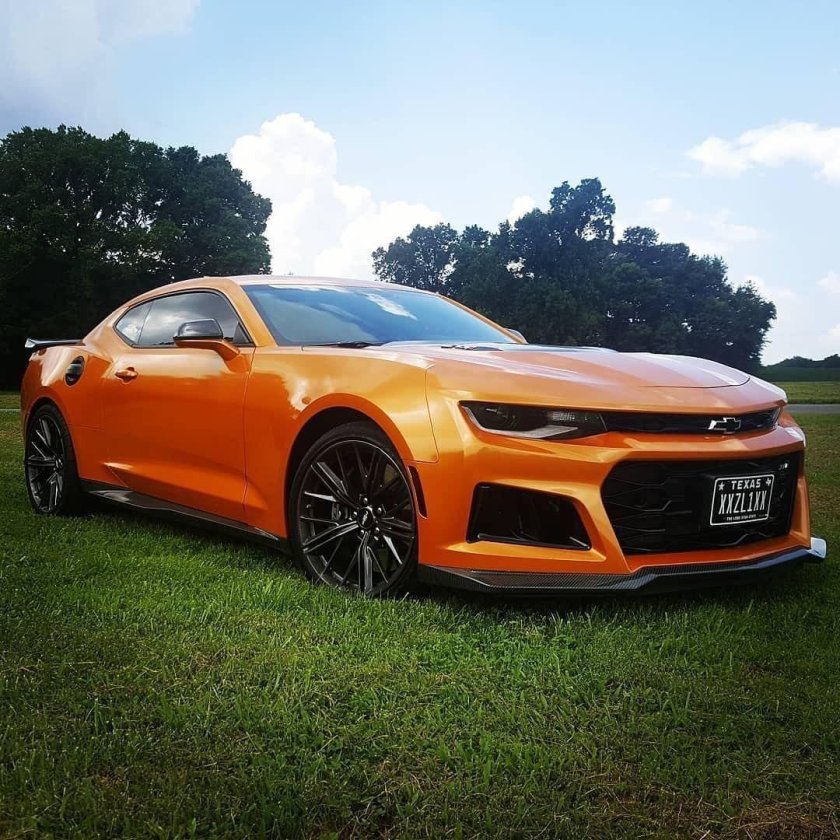 Chevrolet Camaro Orange zl1