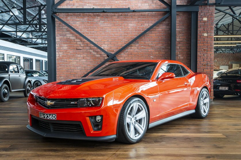 Chevrolet Camaro Orange zl1