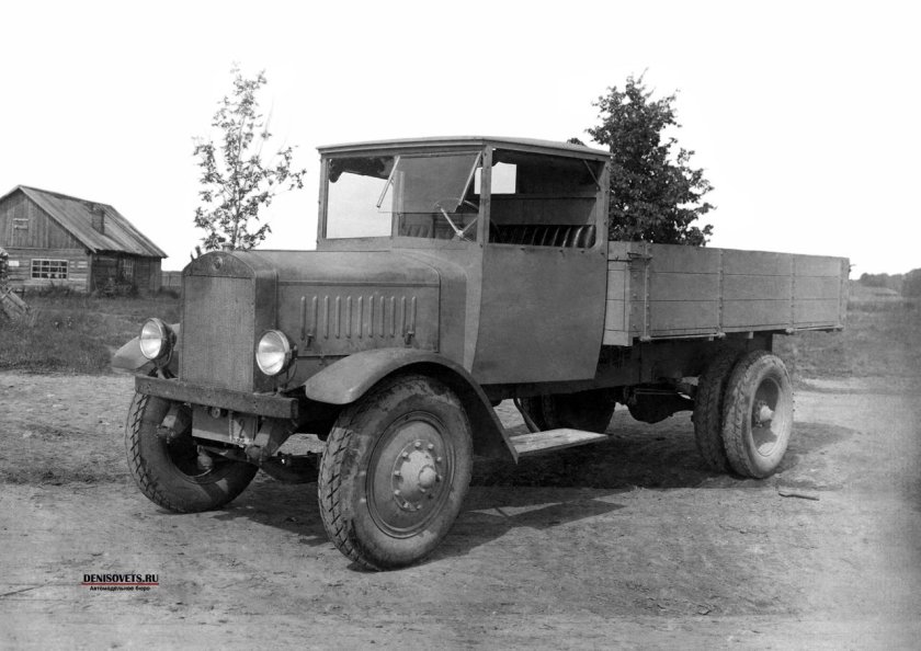 Грузовик ЯАЗ