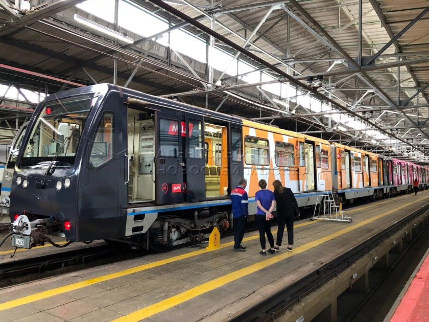 Поезд метро Русич депо красная Пресня