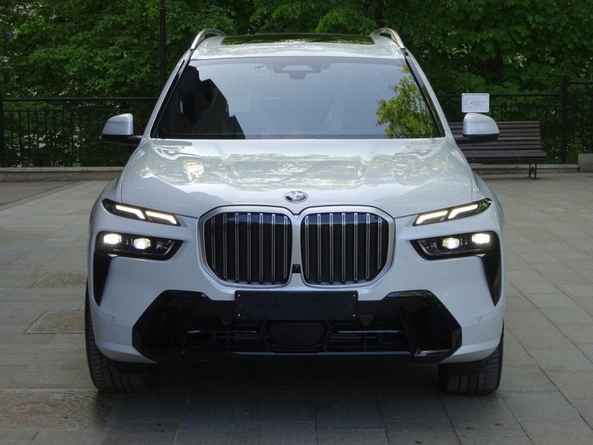 BMW x7 2023 Brooklyn Grey