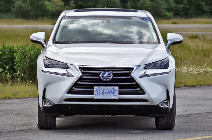 Лексус NX 300 белый