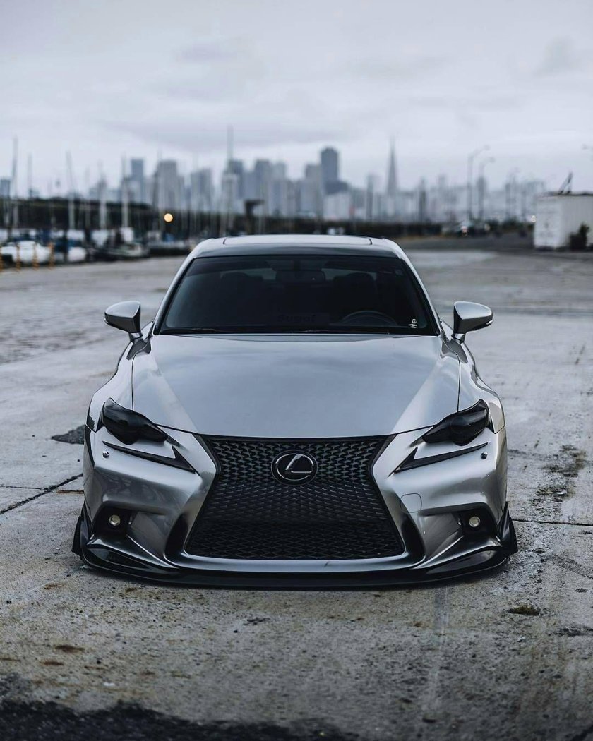 Лексус ИС 250 2018