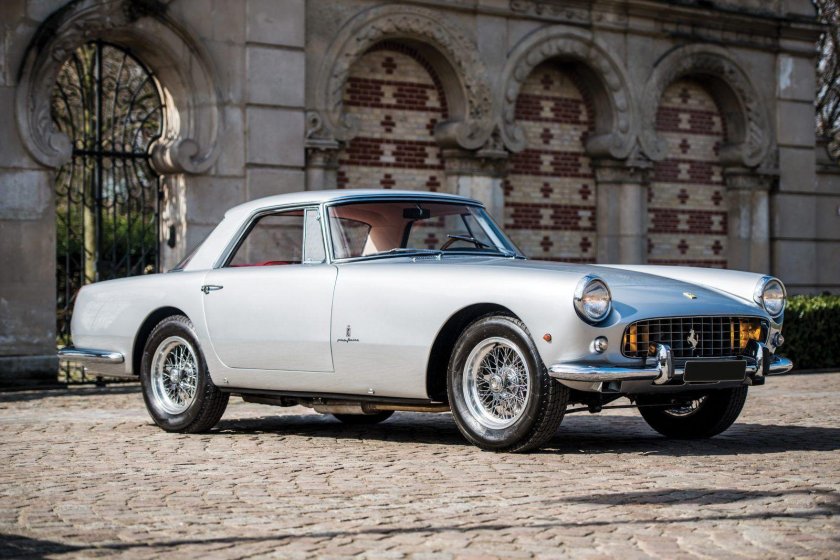 Ferrari 250 gt Coupe