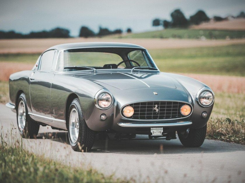 Ferrari 250 gt Coupe