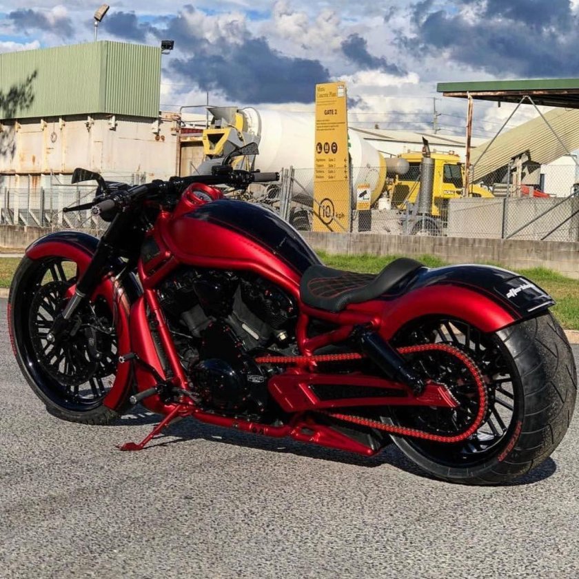 Харлей Дэвидсон v-Rod