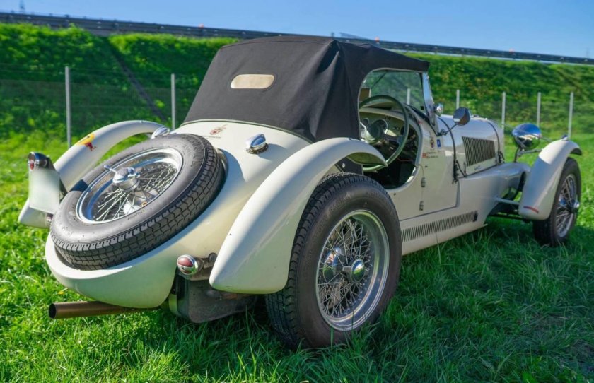 Jaguar ss100