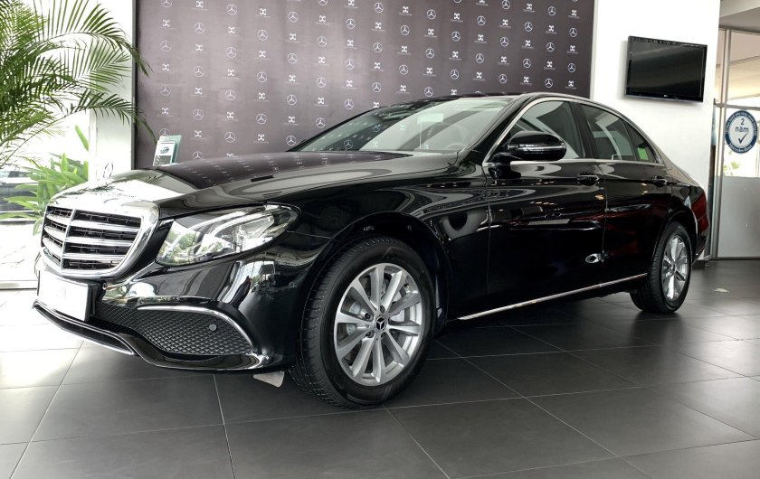 Мерседес e200 2021