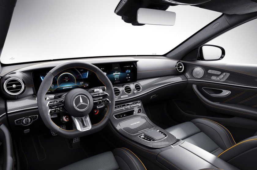 Mercedes-Benz e 200 4matic Sport 2022