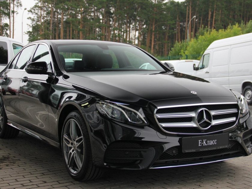 Mercedes e class w213 черный