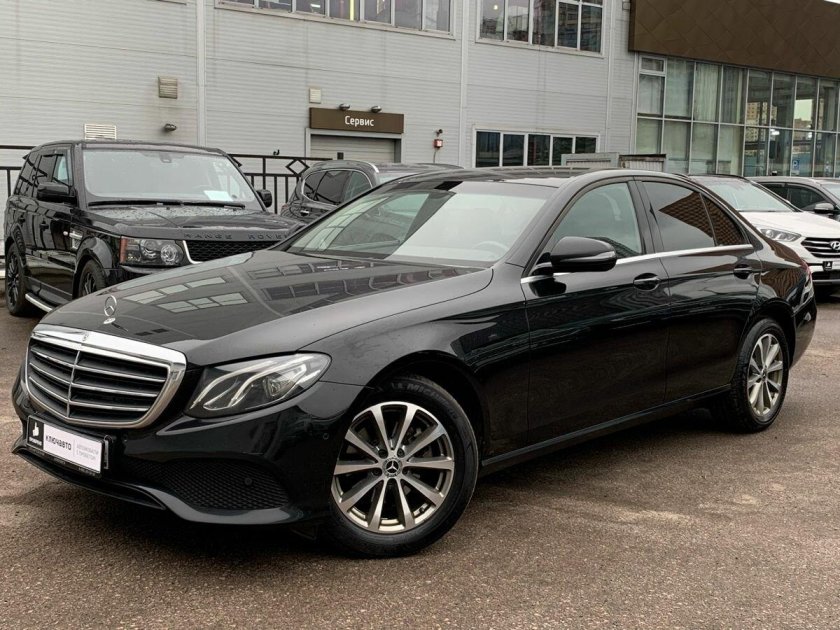 Мерседес e200 черный