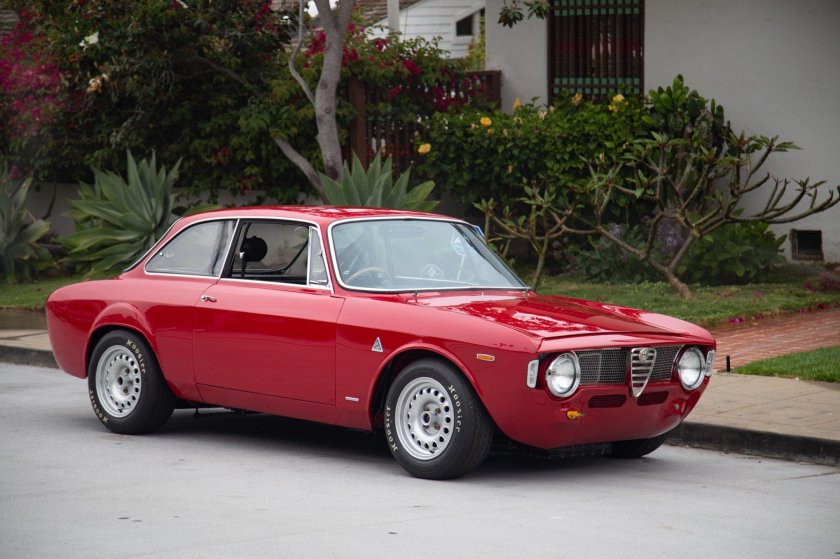 Alfa romeo giulia sprint 1600 gta