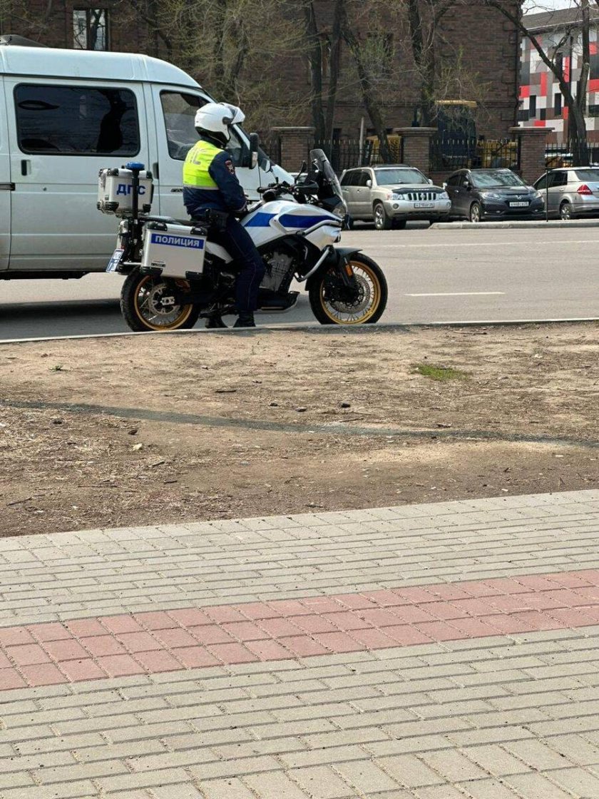 Bmw gs 1200 мотобат