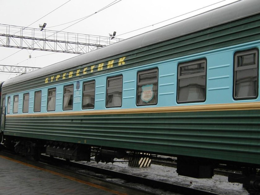 Фирменный поезд фирменный «янтарь»