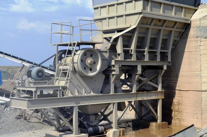 Шнекозубчатая дробилка ДШЗ 750/220