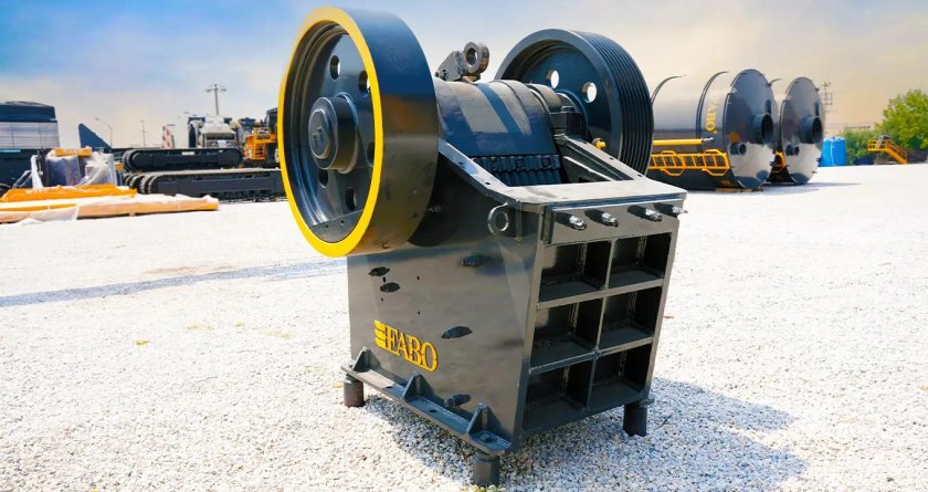 Щековая дробилка ре 600-900