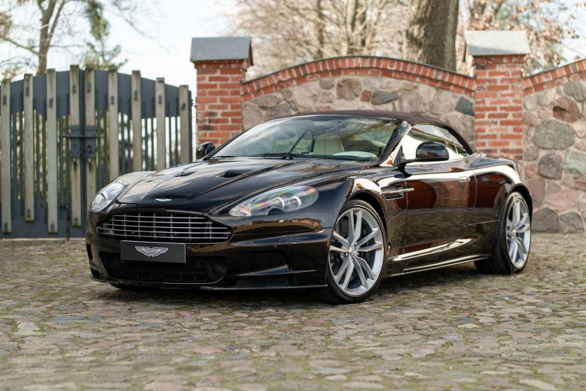 Aston martin dbs 2012