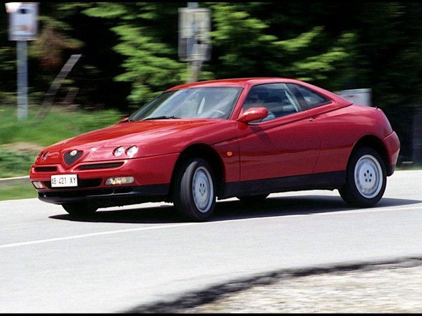 Alfa romeo gtv 916