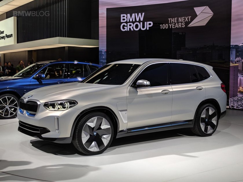 BMW x7 Electric
