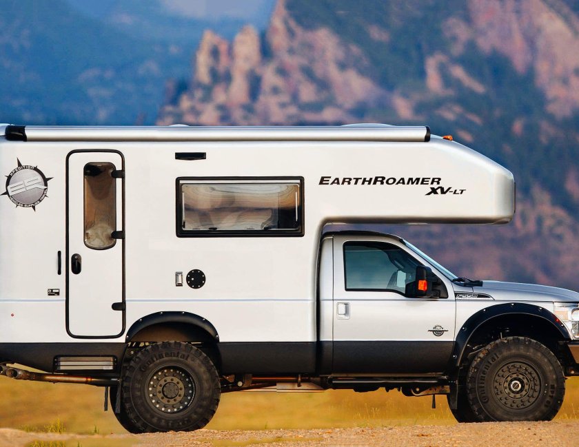 Ford f550 earthroamer.