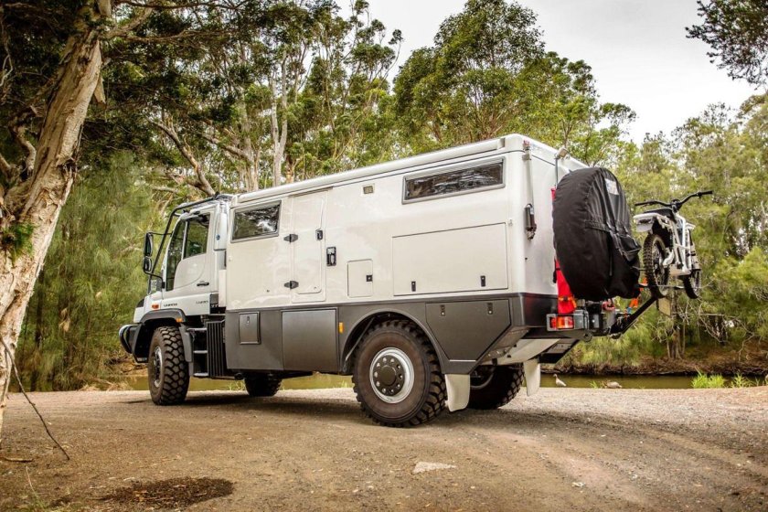 Мерседес Унимог кемпер