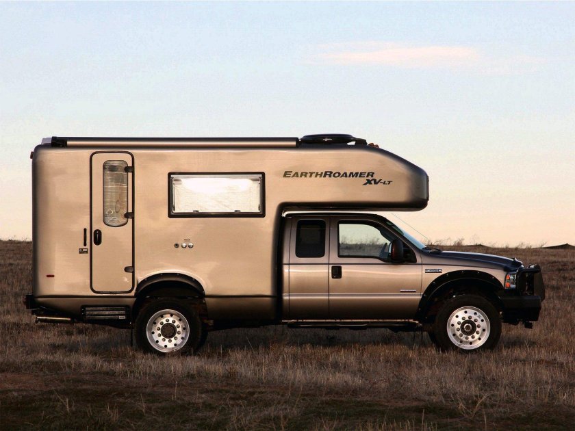 Автодом Ford EARTHROAMER
