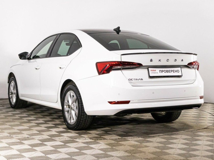 Skoda octavia 2021 белая