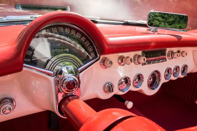 Chevrolet Corvette 1953 салон