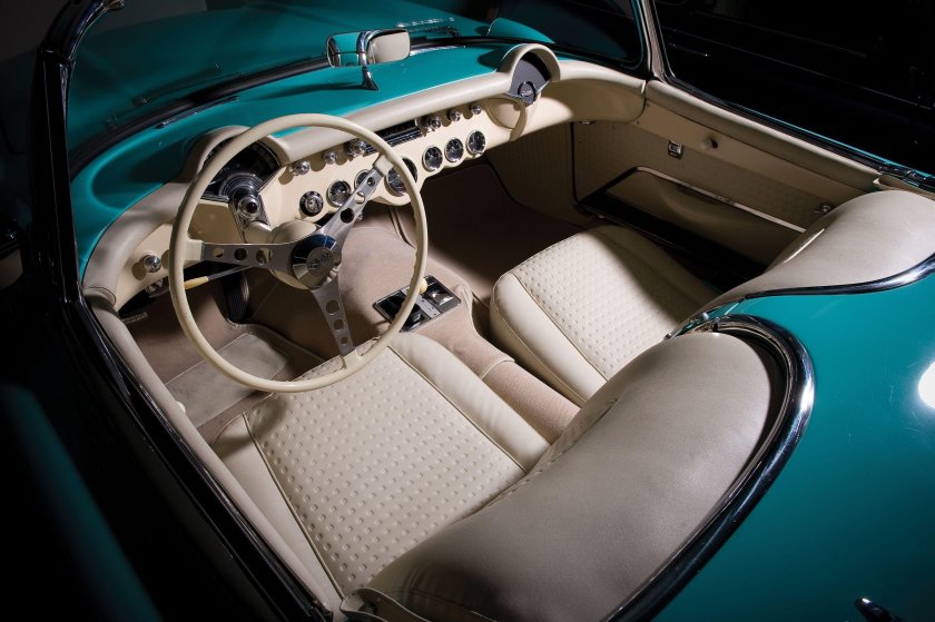 Chevrolet Corvette 1953 салон