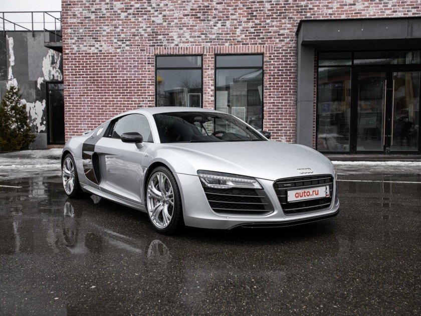 Audi r 8 2013