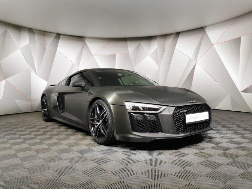 Ауди r 8 v 10