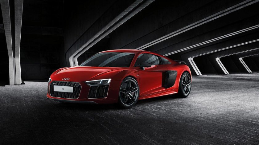 Ауди р8 2022