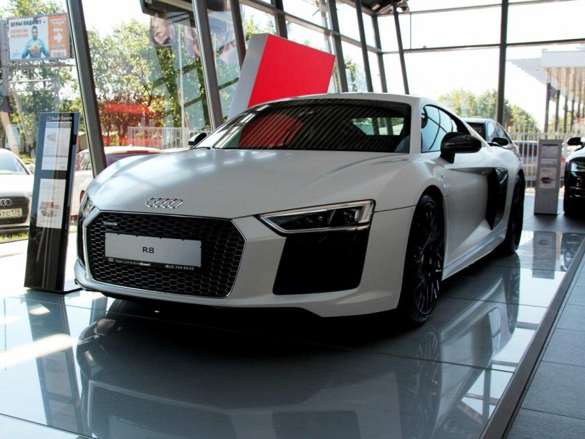 Audi r8 v10 Plus II (4s), 2016